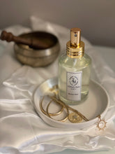 Load image into Gallery viewer, Blooming Haven Room Spray